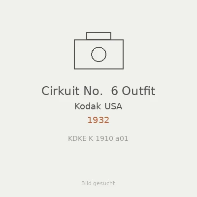Cirkuit No.  6 Outfit