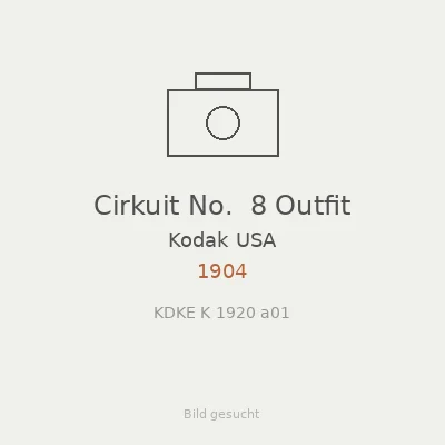 Cirkuit No.  8 Outfit